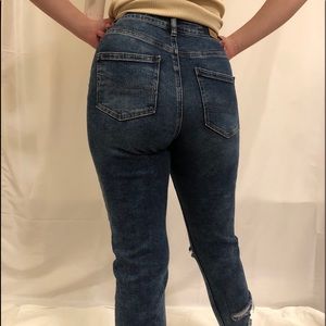 American Eagle mom jeans